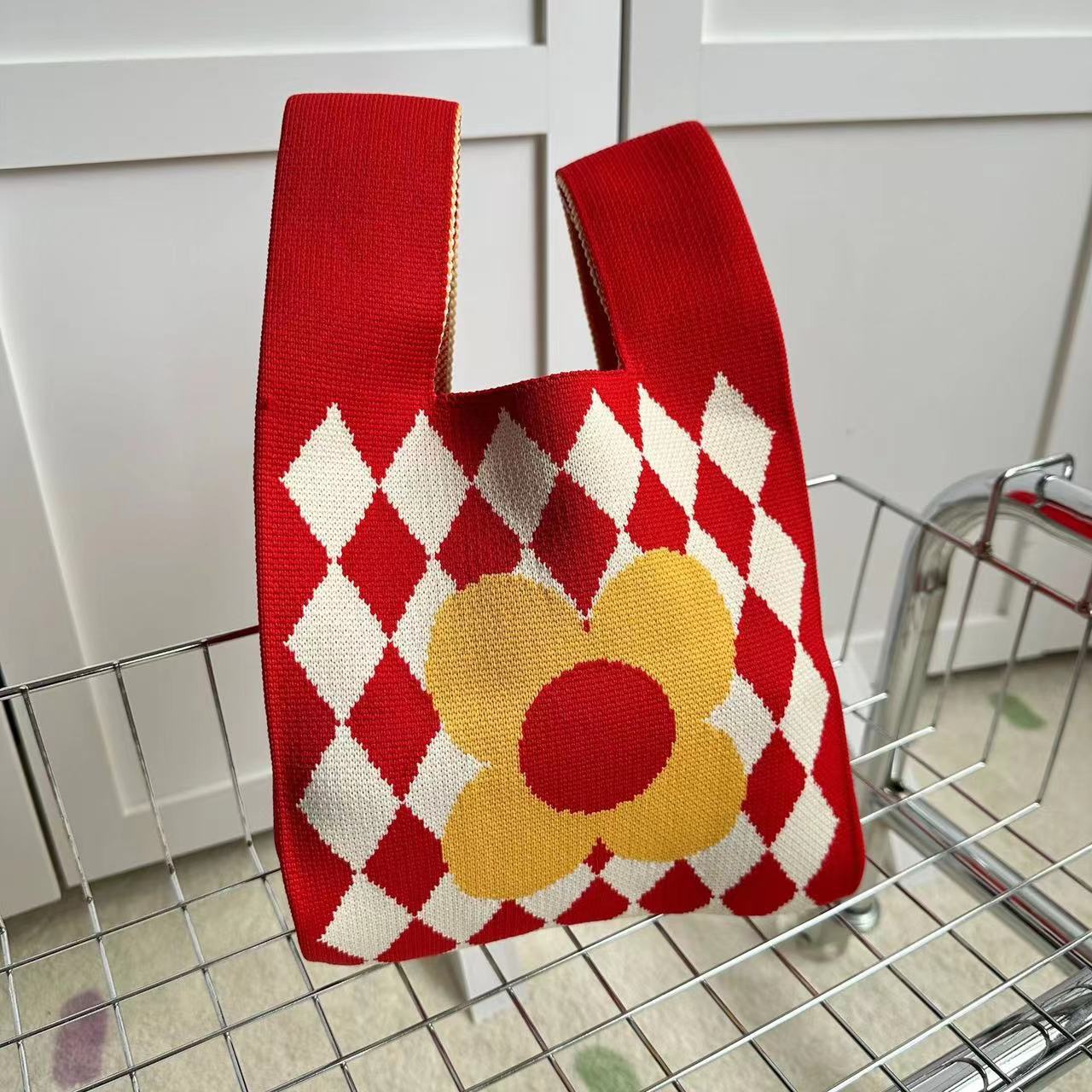 Women's Versatile Rhombus Flower Knitted Underarm Shoulder Bags