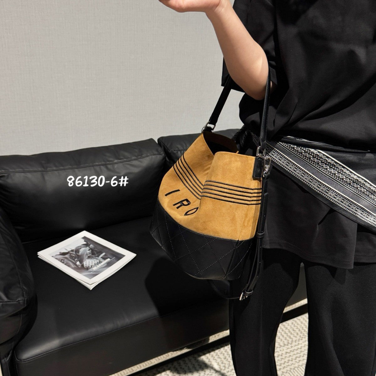 Women's Underarm Large Capacity Loose Feeling Commuter Bags