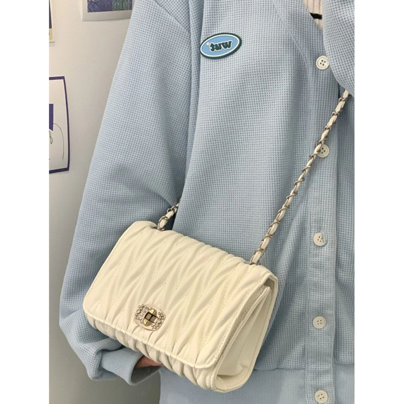 Women's Creative Pleated Fashion Design Chain Handbags