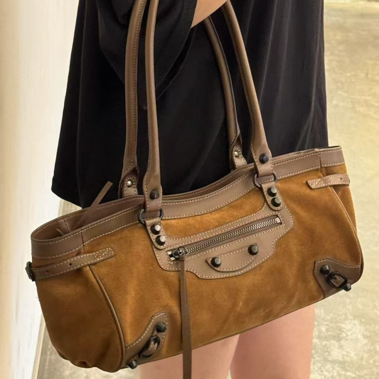 Punk Hot Rivet First Layer Cowhide Armpit Bags