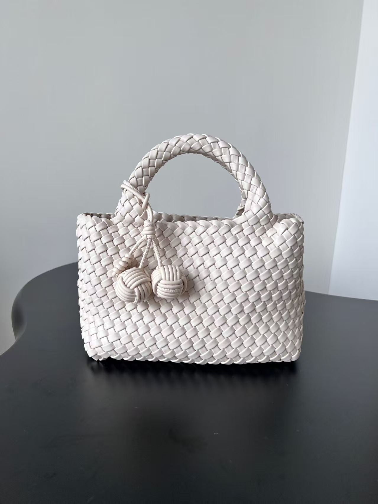 Women's Cute Woven Simple Personality Vegetable Basket Handbags