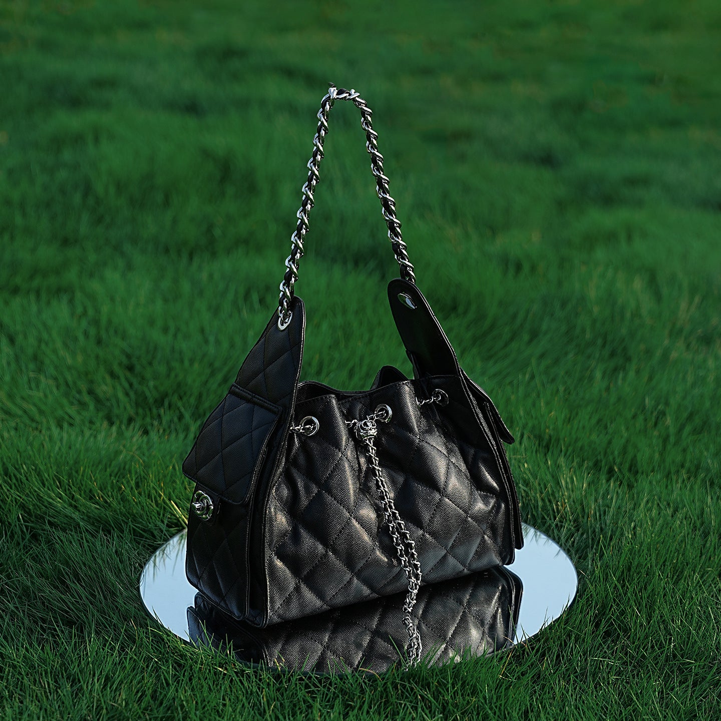 Women's Underarm Caviar Pattern Large Capacity Hobo Crossbody Bags