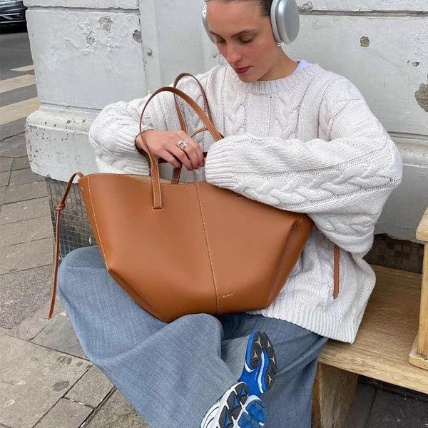 Large Capacity Underarm Retro Minority Design Handbags