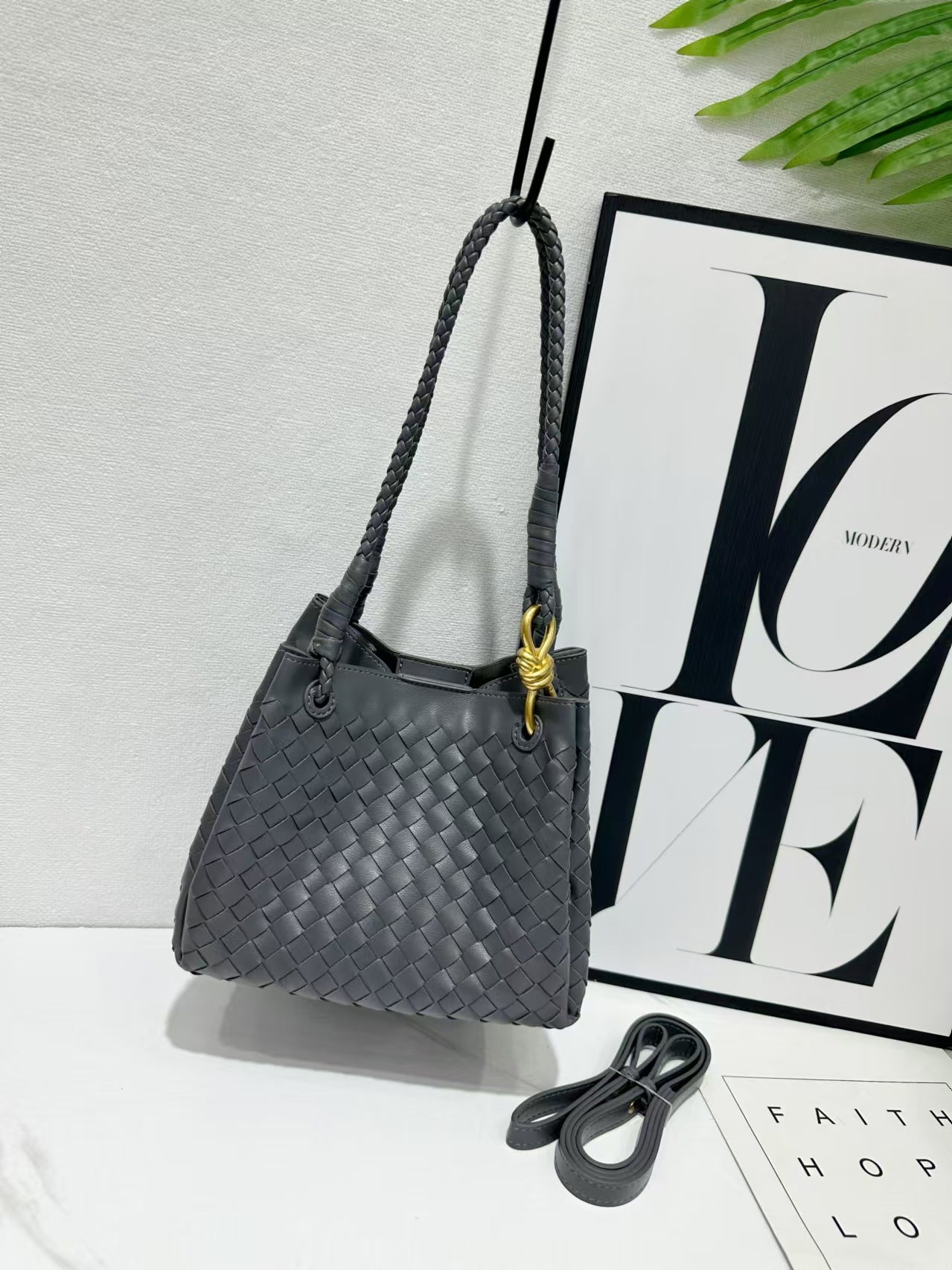 Unique Portable Vegetable Basket Premium Design Handbags