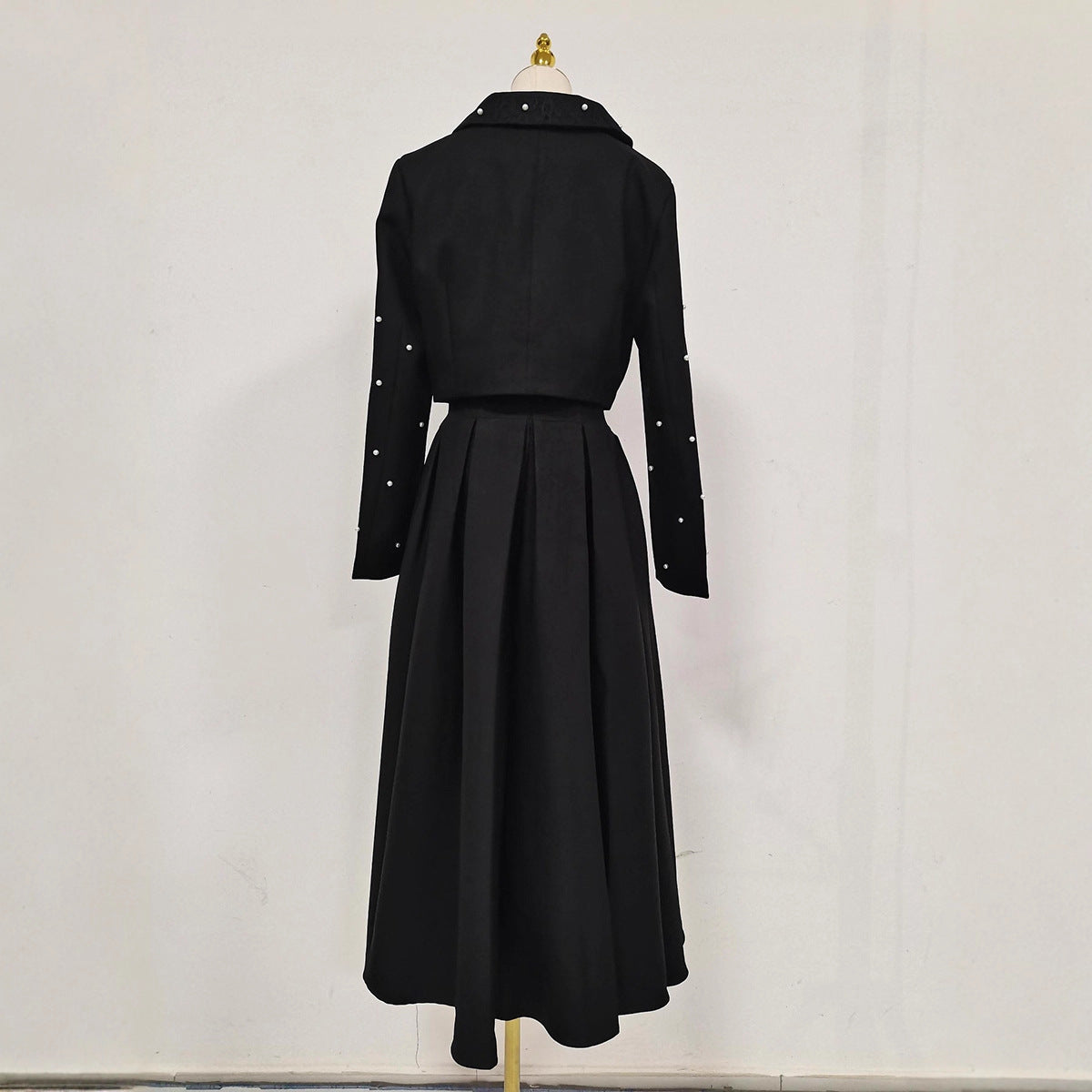 Women's Slim Long Dress Temperament Pure Color Beaded Suits