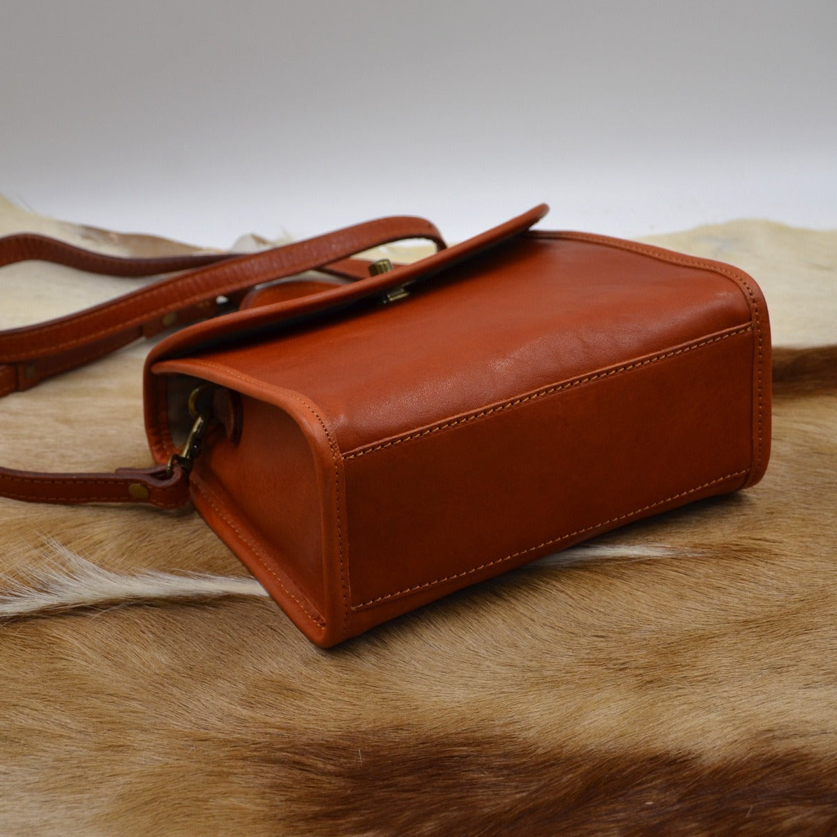 Women's Layer Cowhide Leather Niche High-grade Crossbody Bags