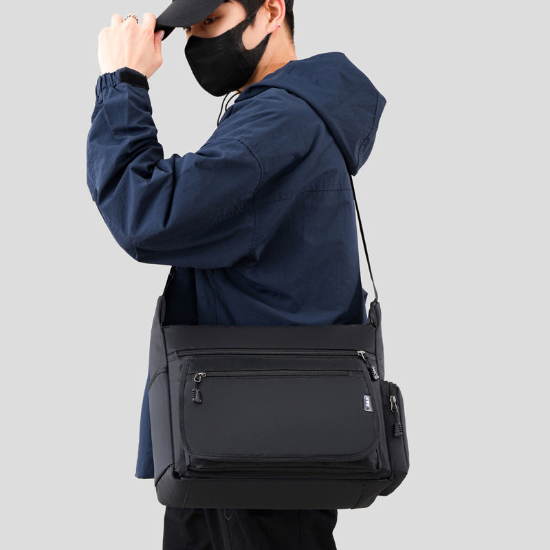 Men's Versatile Innovative Stylish Charming Outing Men's Messenger Bags