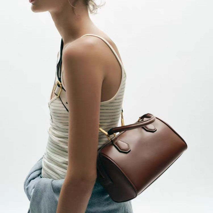 Popular Stylish Wind Fashion Exquisite Retro Handbags