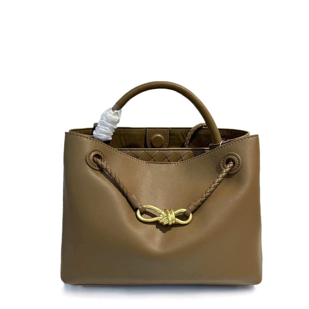 Classy Women's Large Capacity Metal Braid Crossbody Bags