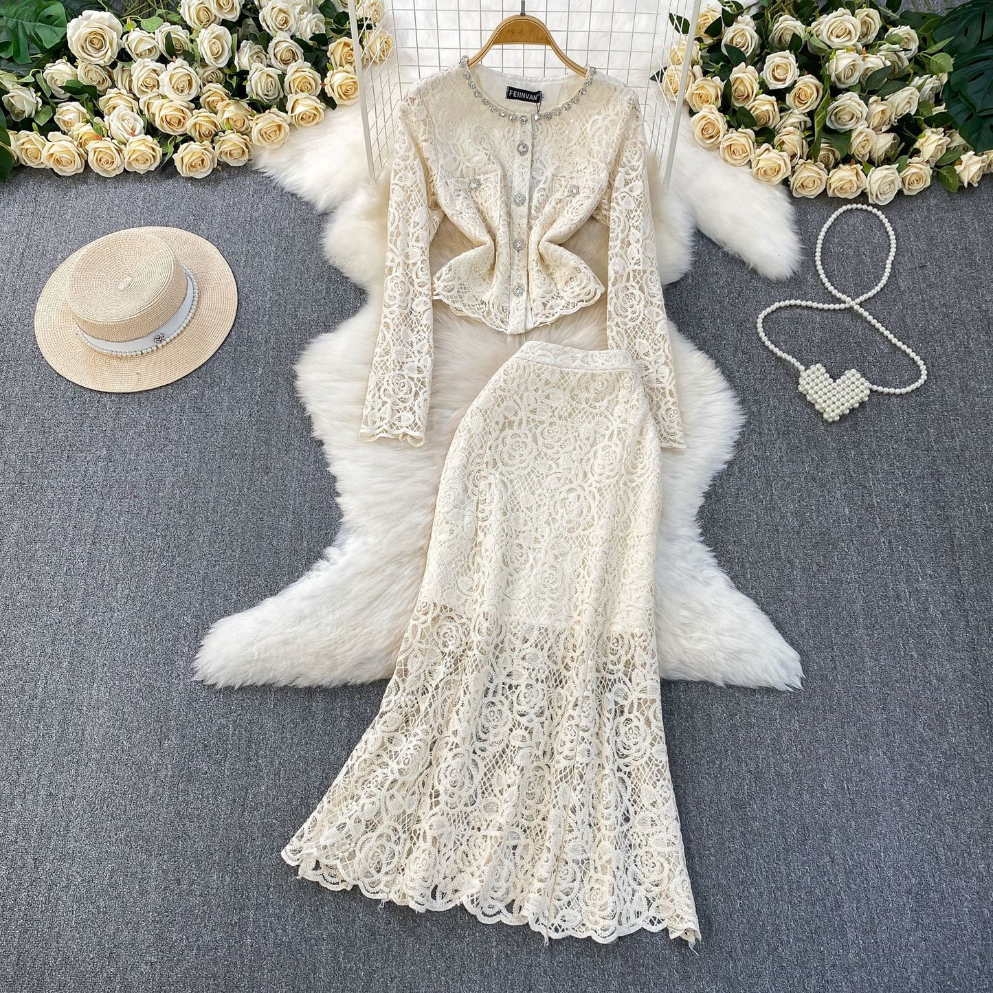 Classic Style Temperament Diamond Crew Neck Dresses