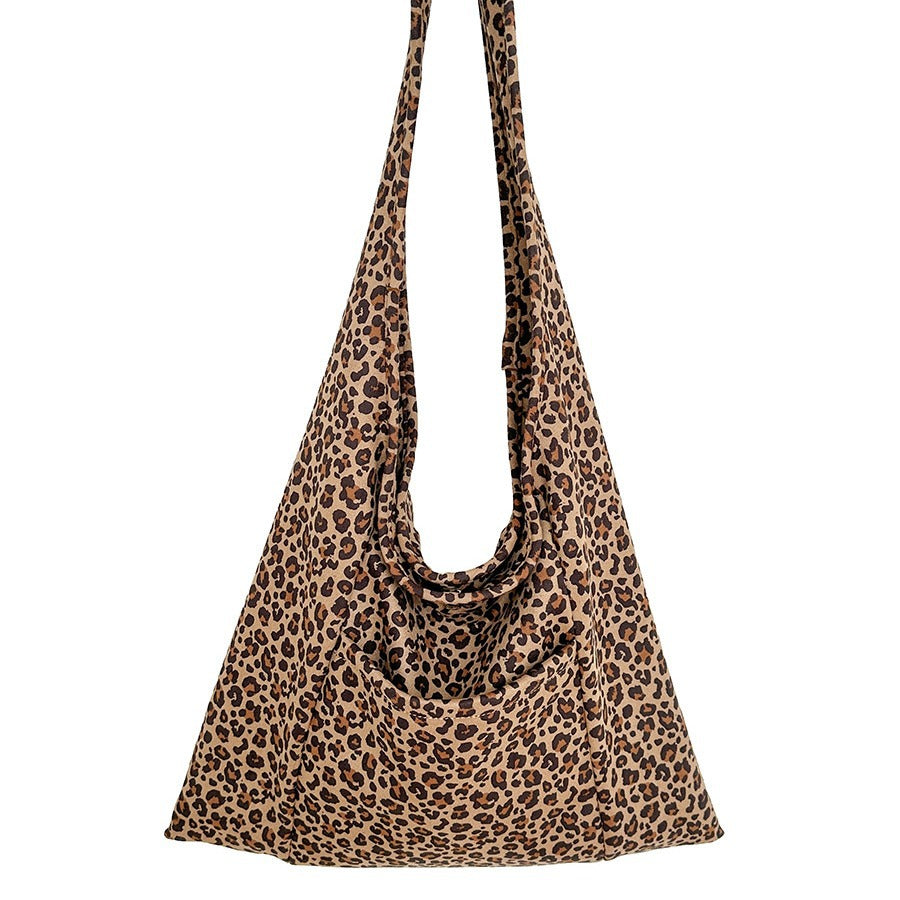 Women's High-grade Personality Trendy Large Capacity Commuter Shoulder Bags