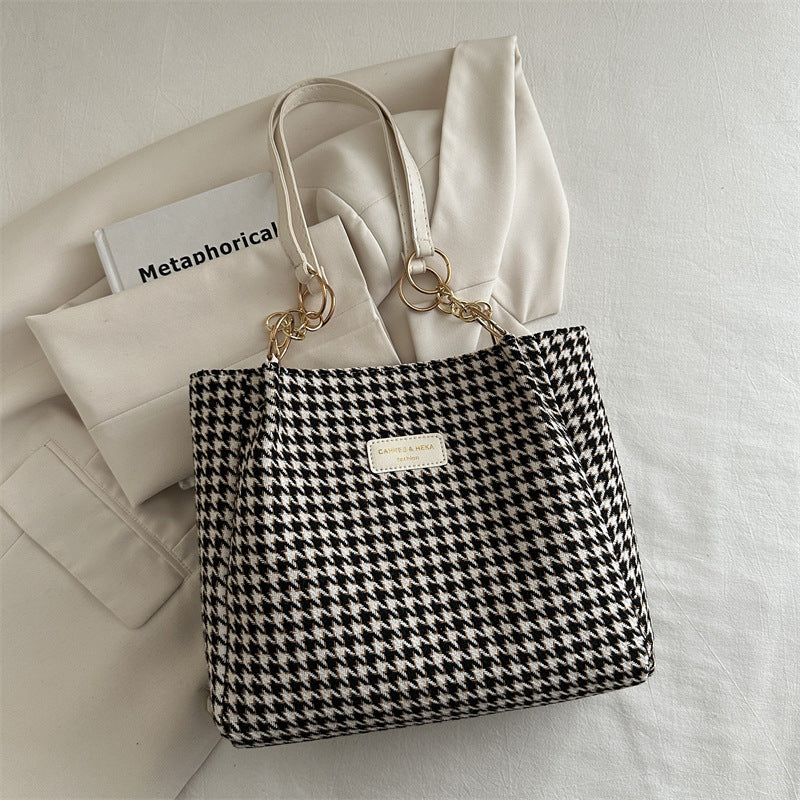 Women's Large Capacity Underarm Fashion Trendy Commuter Tote Bags
