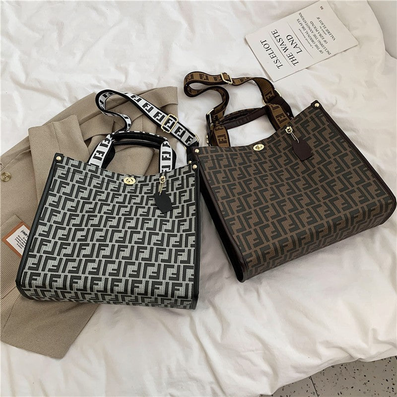 Women's Fashion Classy Large Capacity Popular Portable Tote Bags