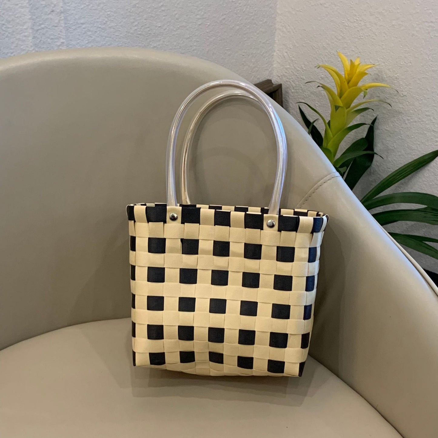 Women's Source Hand-woven Hand-held Vegetable Basket Beach Handbags