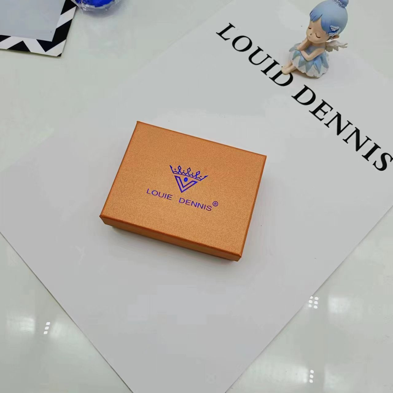 Charming Carton Long Three-piece Special Box Card Holder