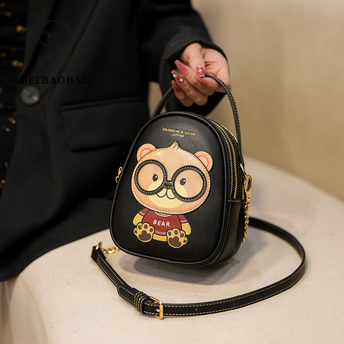 Women's Source Practical Strap Earphone Hole Chain Crossbody Bags