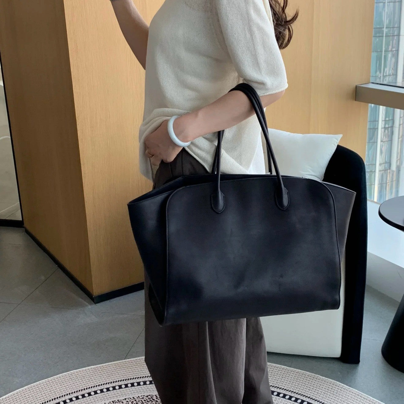 Trendy Neutral Black Wings Commuter Leisure Bags