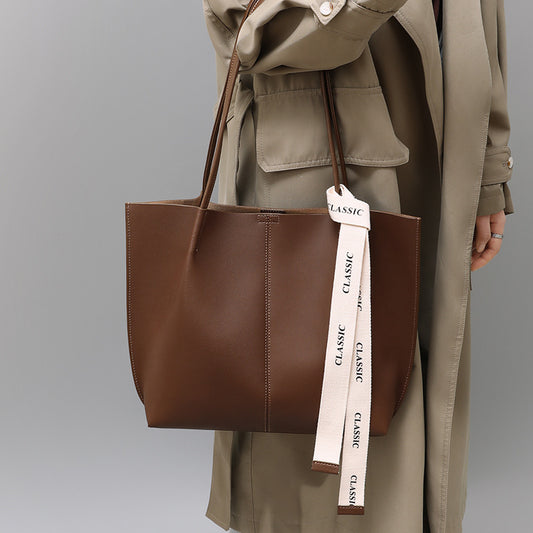 Attractive Beautiful Genuine Leather Large Capacity Shoulder Bags