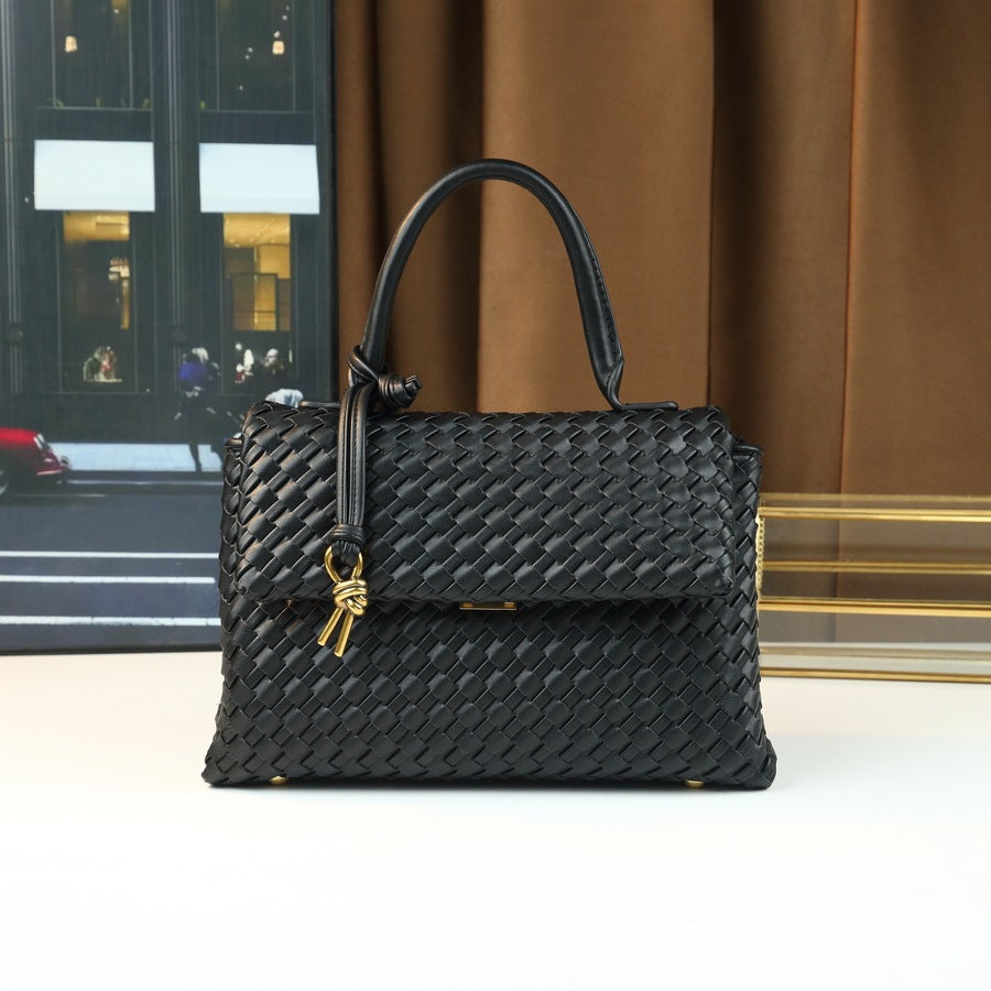 Women's Woven Simple Elegant Commuter Versatile Bags