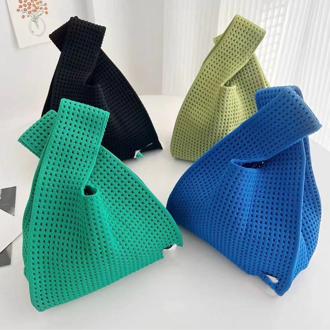 Women's Solid Color Knitted Wrist Simple Carrying Tote Bags