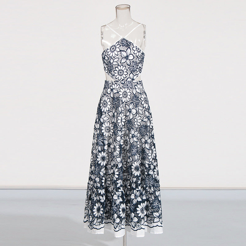 Women's Sexy Autumn Fashion Embroidered Waist Halter Dress