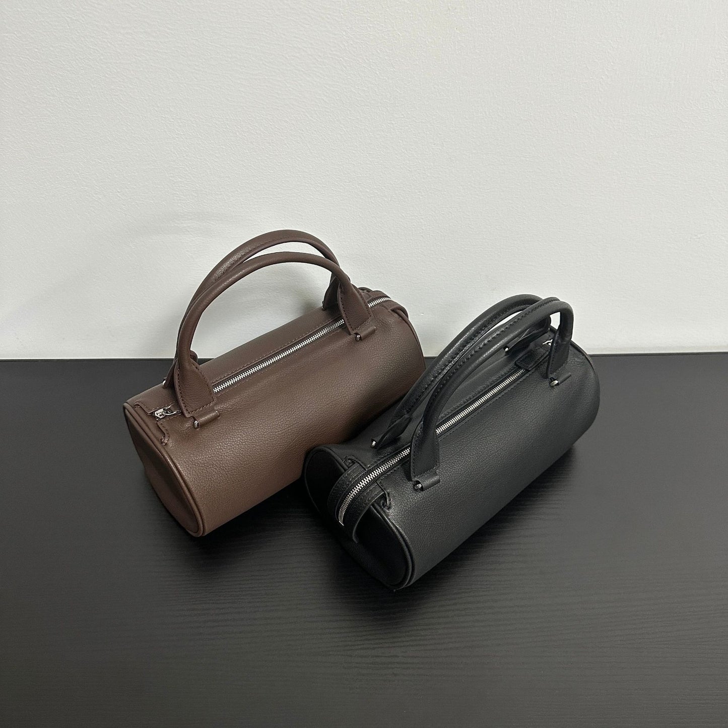 Women's Design Genuine Leather Round Minimalist Wrist Handbags