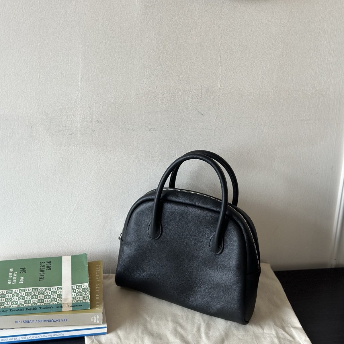 Advanced Texture Vintage First Layer Cowhide Hand Small Square Bags