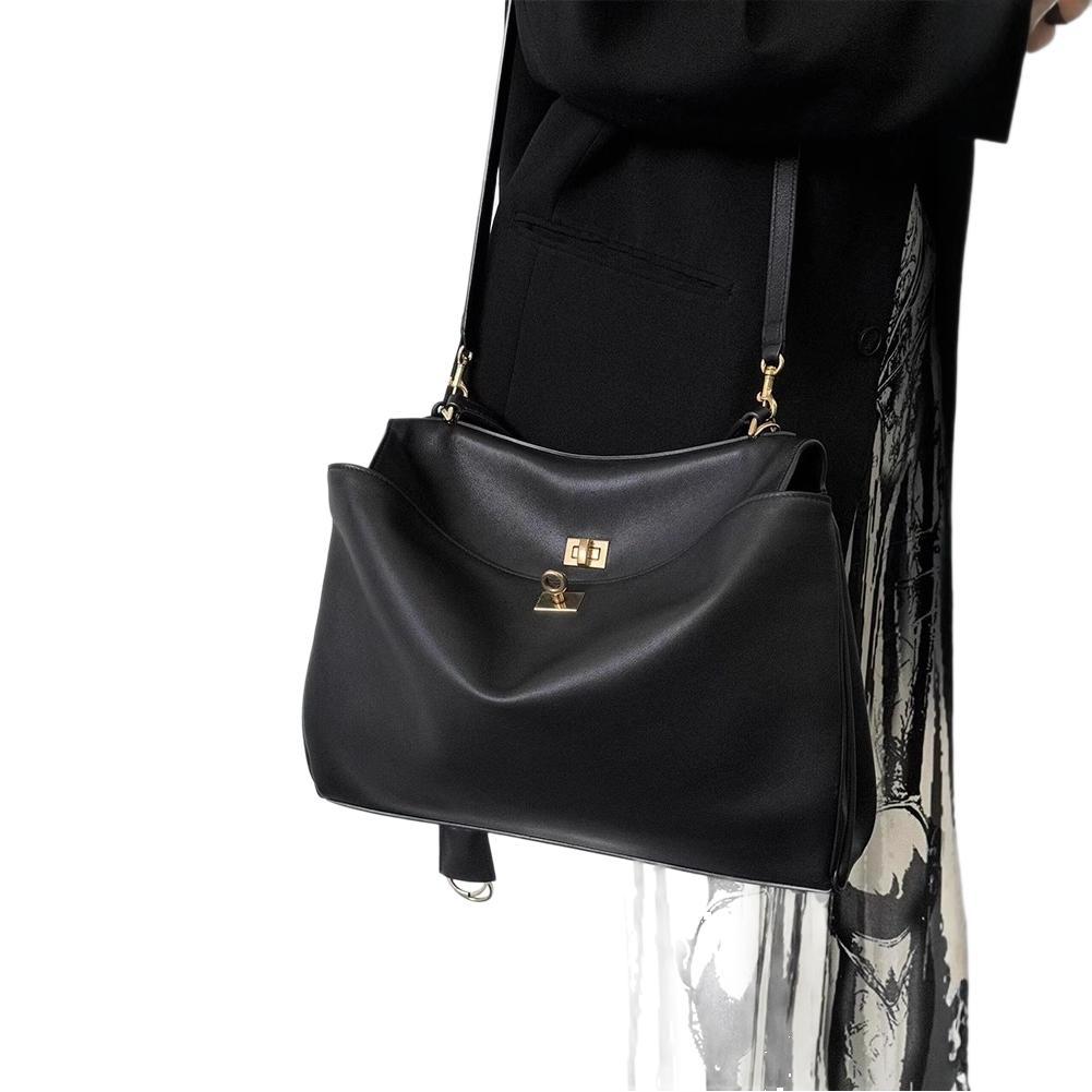 Charming Cowhide Large Capacity Commuter Portable Handbags