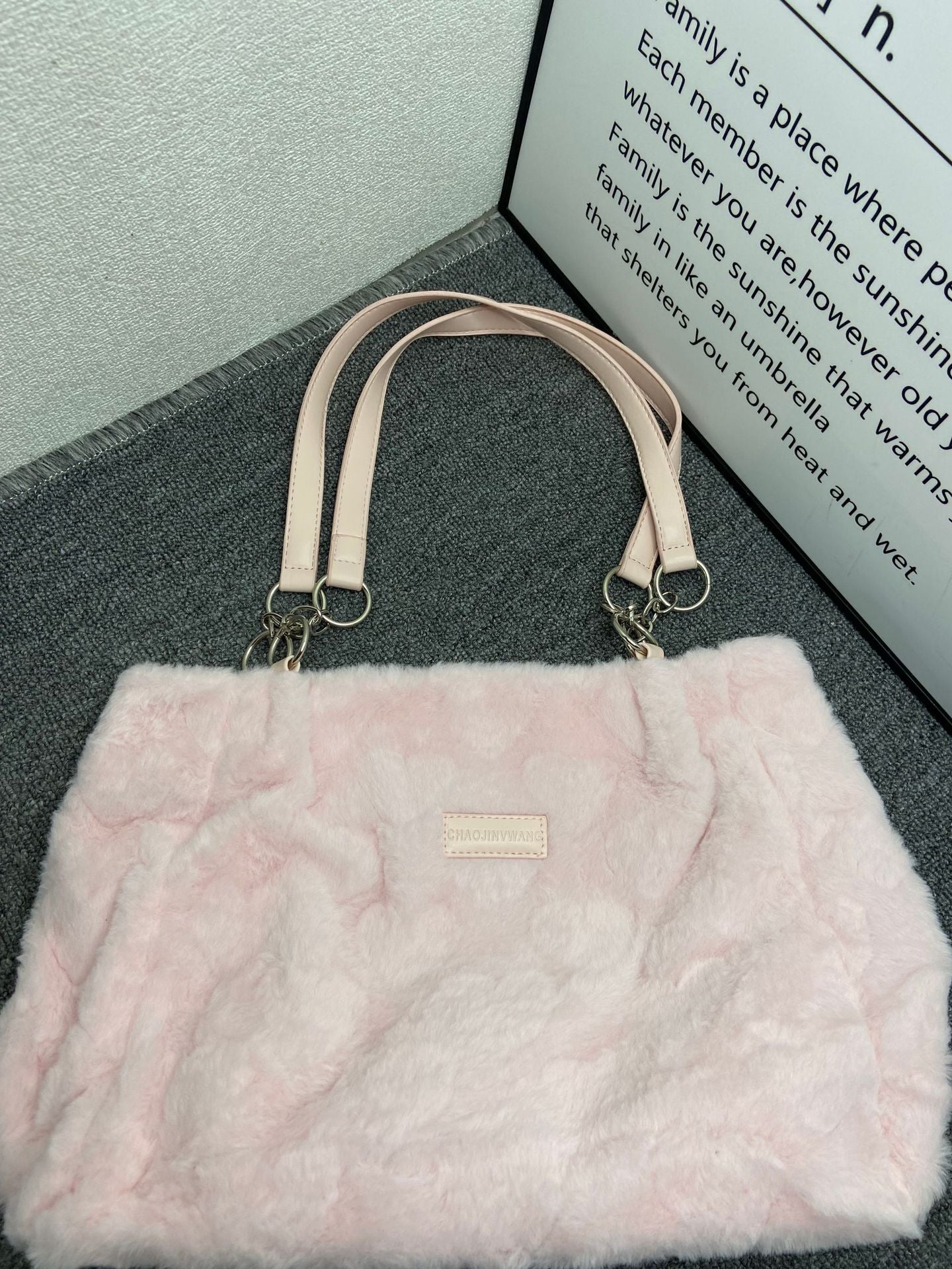 Large Capacity Plush Loving Heart Cute Furry Shoulder Bags