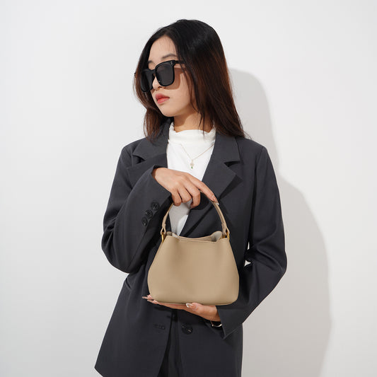 Women's First Layer Cowhide Soft Portable Vegetable Crossbody Bags