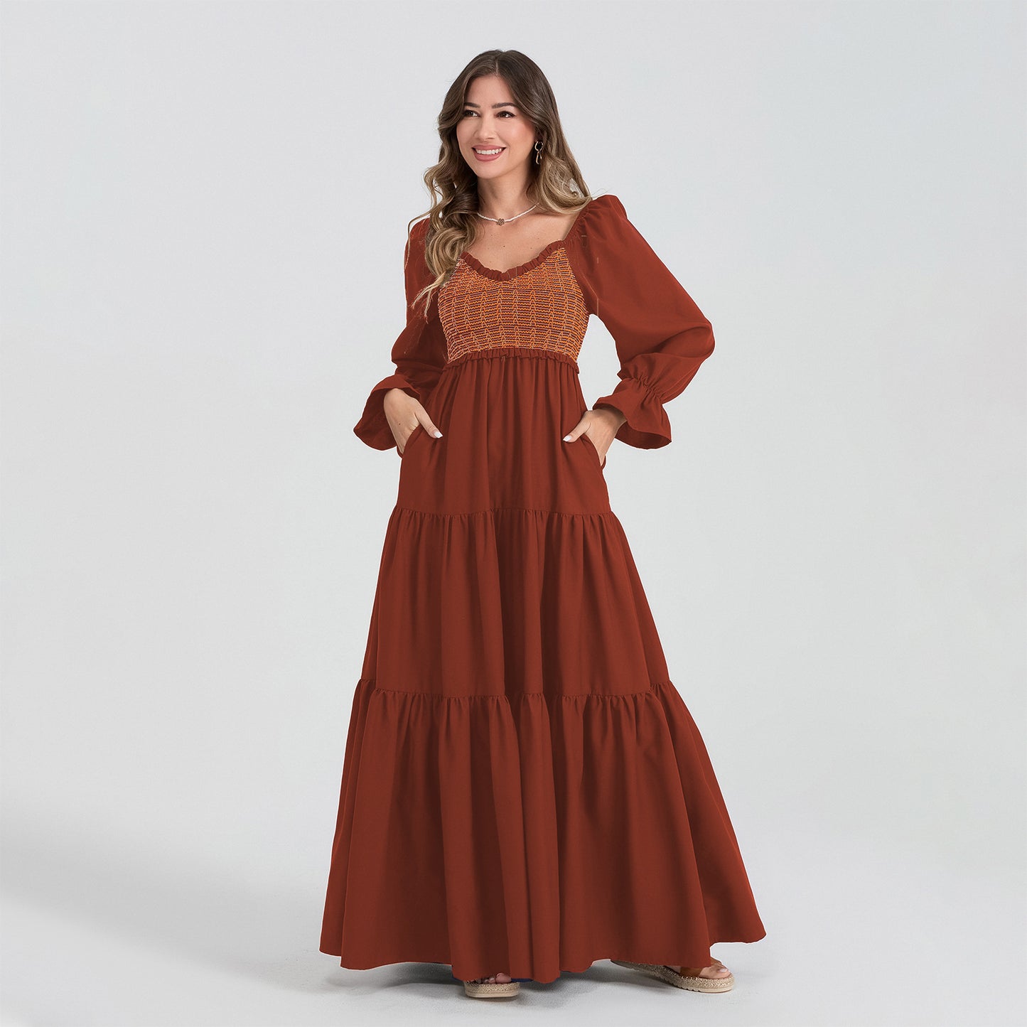 Women's Popular Long Sleeve Pleating Layered Wooden Dresses