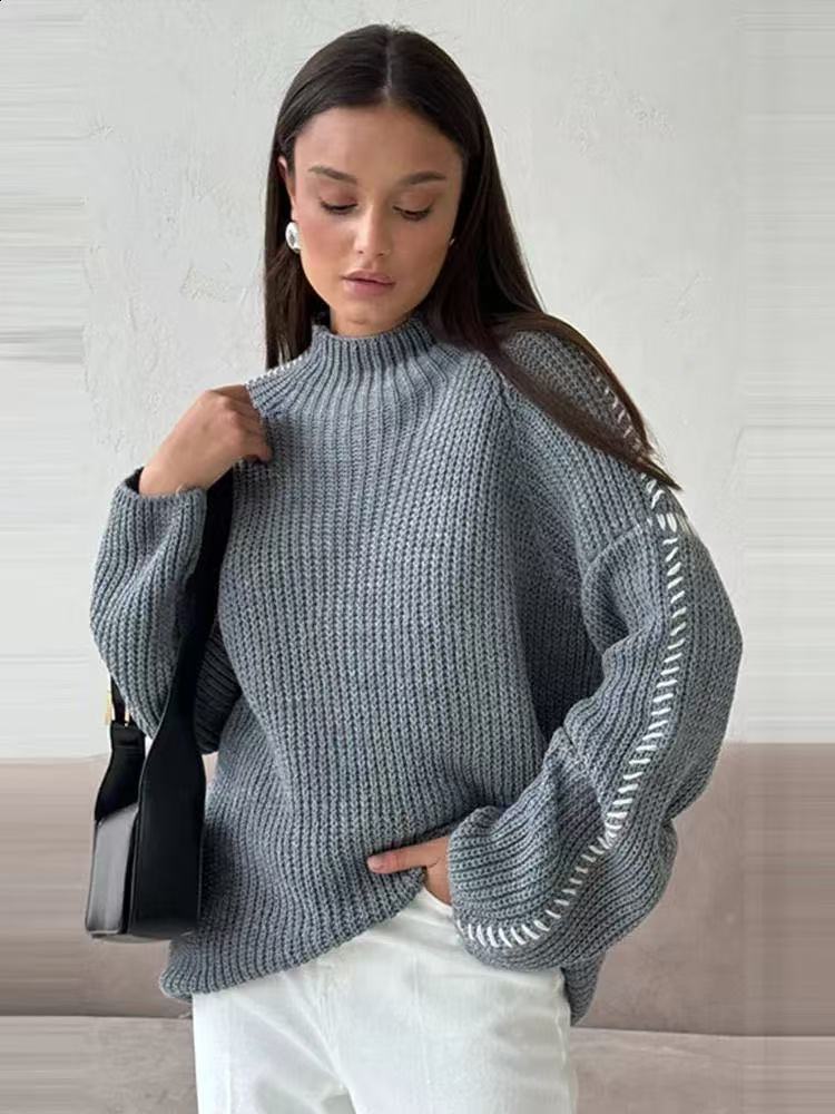 Women's Street Fashion High Collar Contrast Color Sweaters