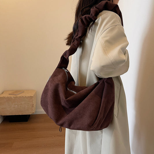 Women's Retro High-grade Underarm Large Capacity Frosted Crossbody Bags
