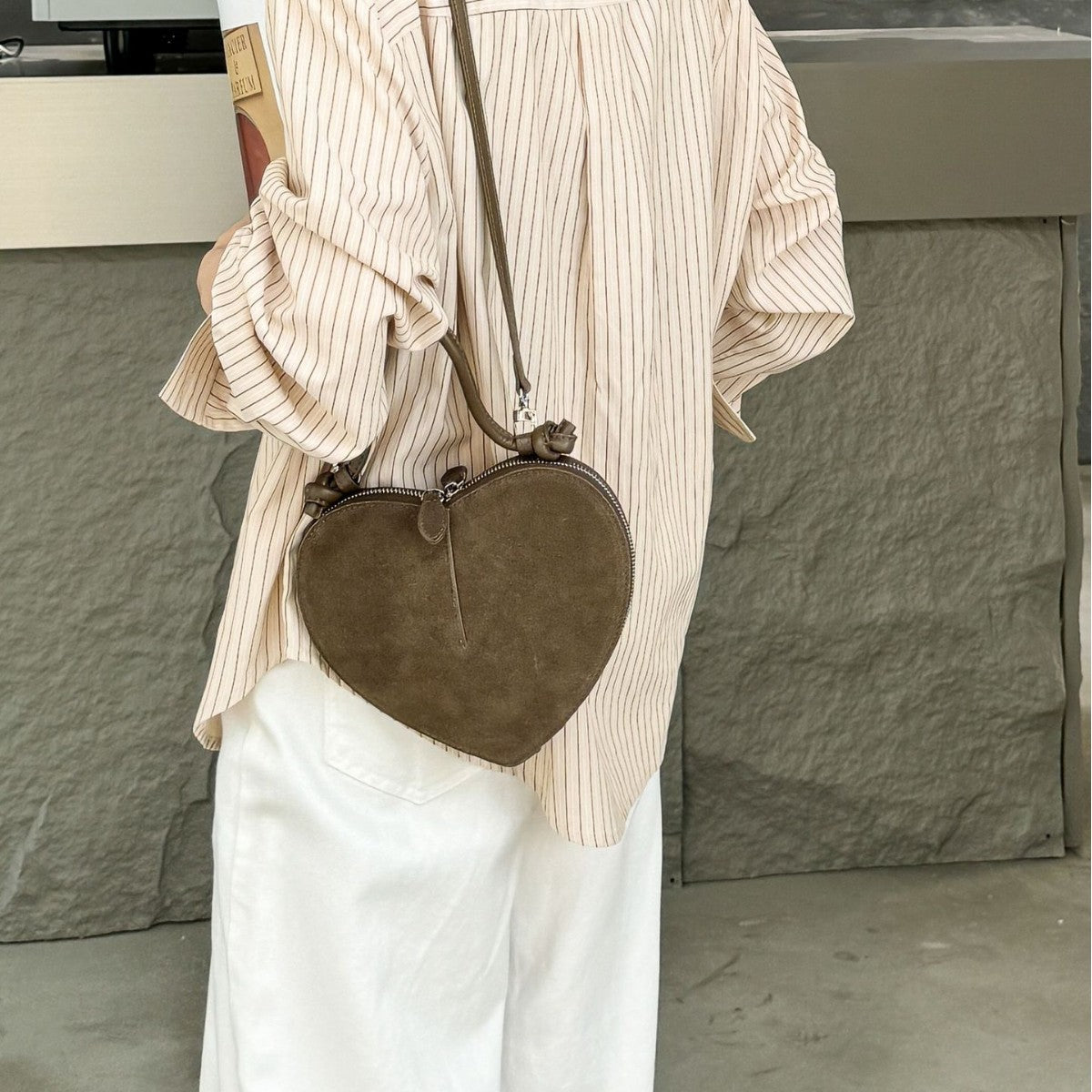 Casual Women's Heart-shaped Design Glossy Trendy Handbags