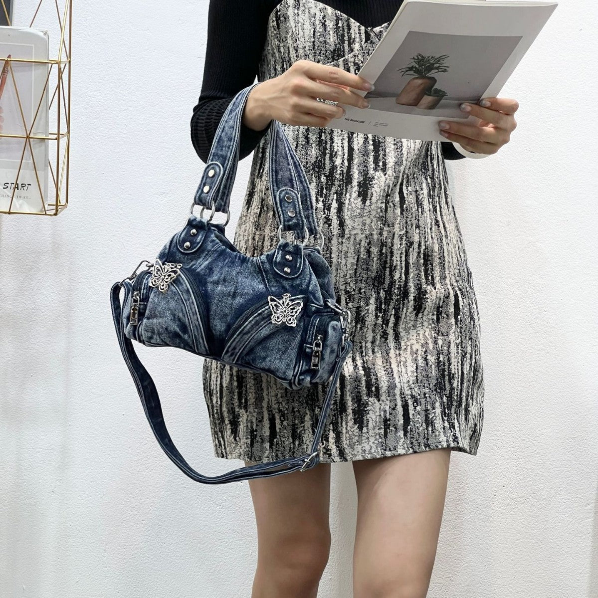 Women's High-grade Fashion Washed Denim Rivet Street Handbags