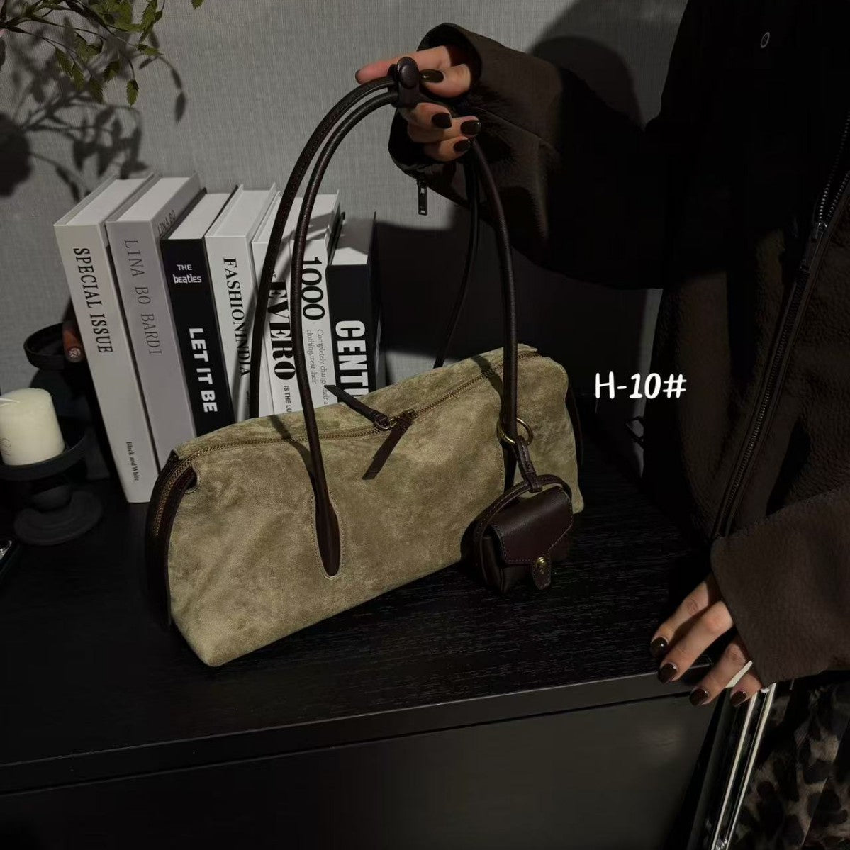 Women's High-grade Retro Suede Large Capacity Underarm Bags