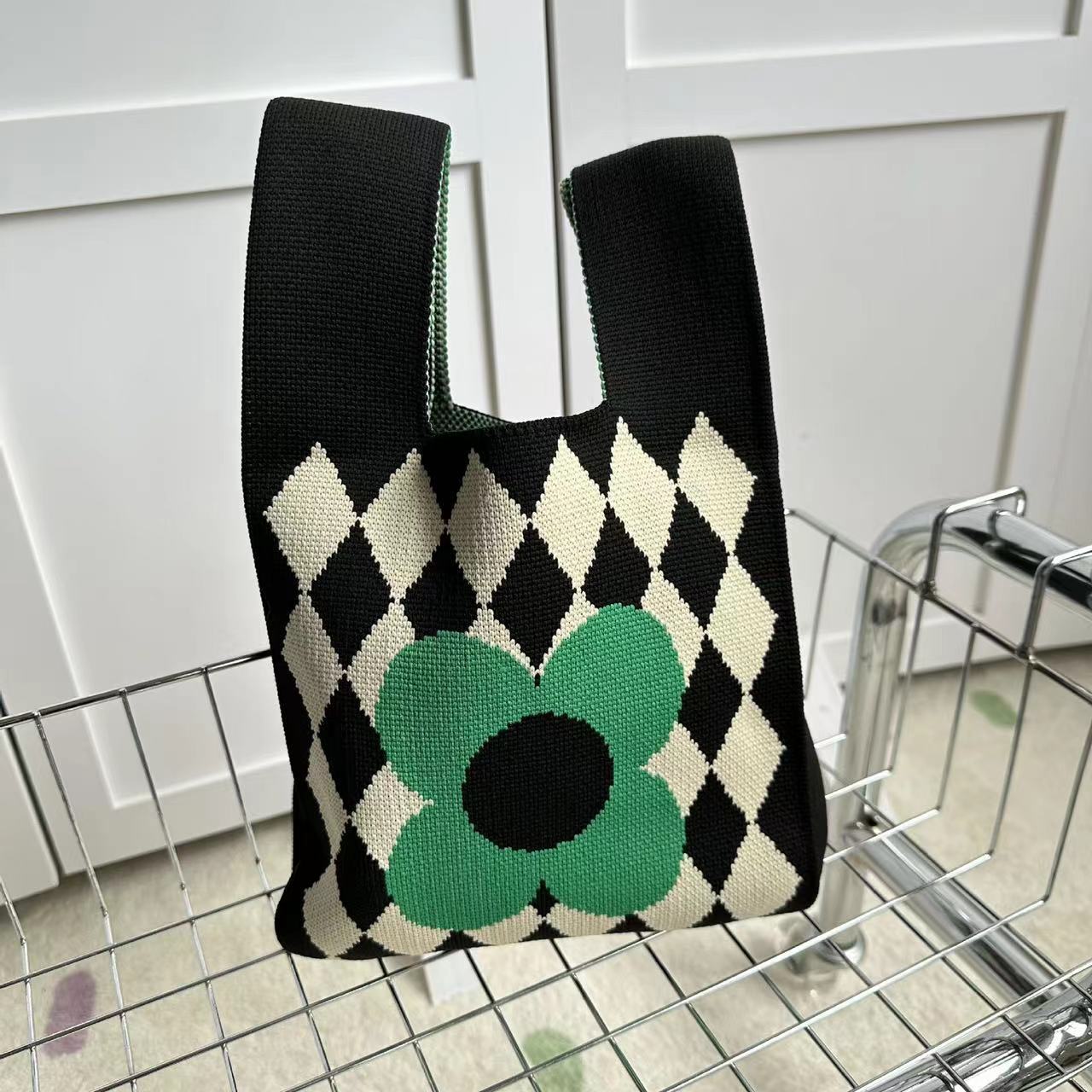 Women's Versatile Rhombus Flower Knitted Underarm Shoulder Bags