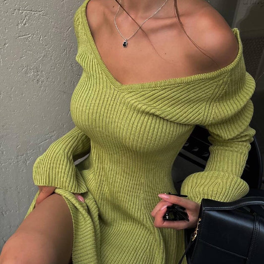 Women's Color Simple Style Low Collar Long Sleeves Words Knitted Dresses