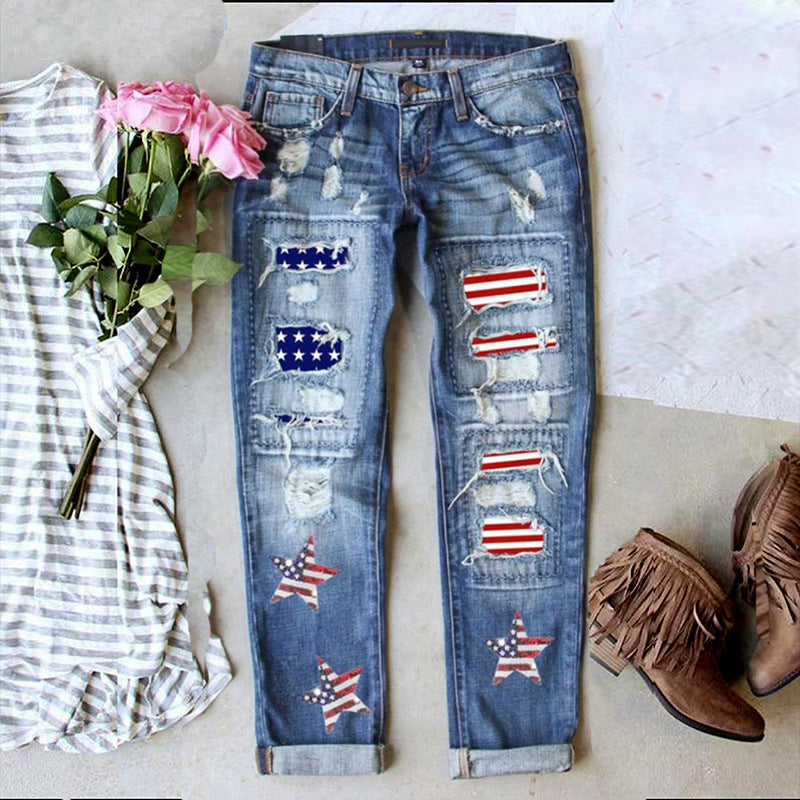 Women's Ripped Print Lining Stickers Casual Cropped Jeans