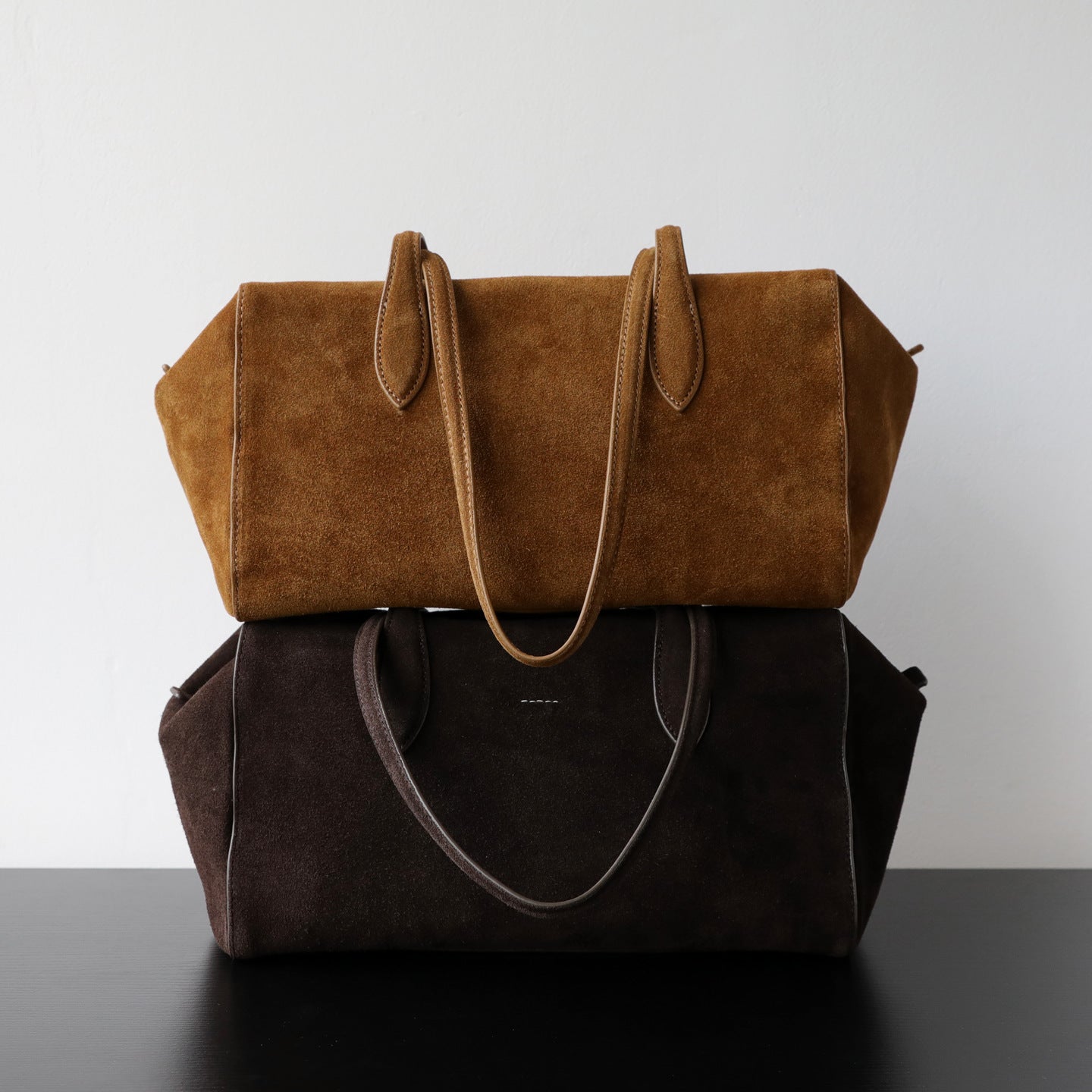 Women's Design Suede Matte Cowhide Commute Leisure Easy Tote Bags