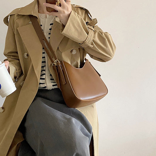 Women's Fashion Retro Underarm French Niche One Crossbody Bags