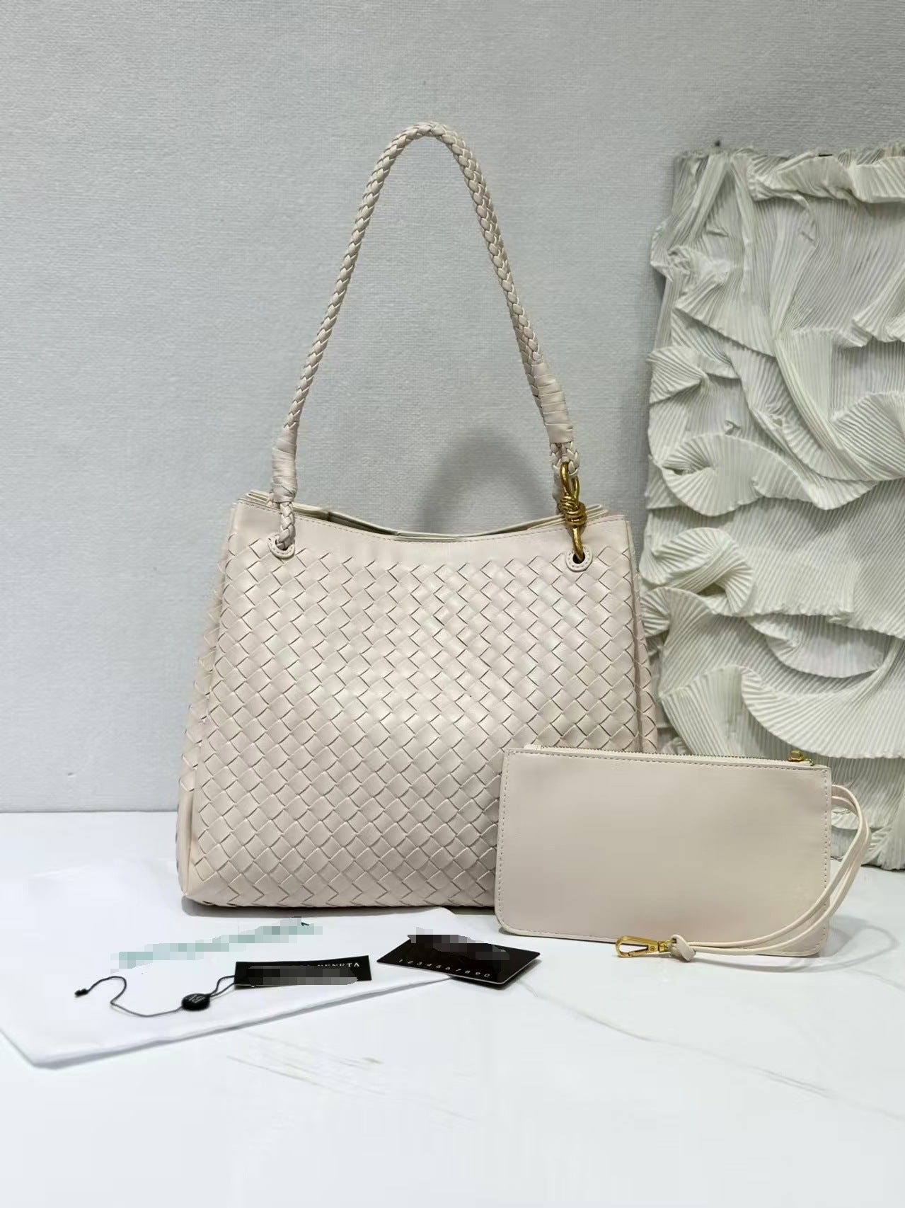 Fashion Woven Large Capacity Parachute Retro Handbags