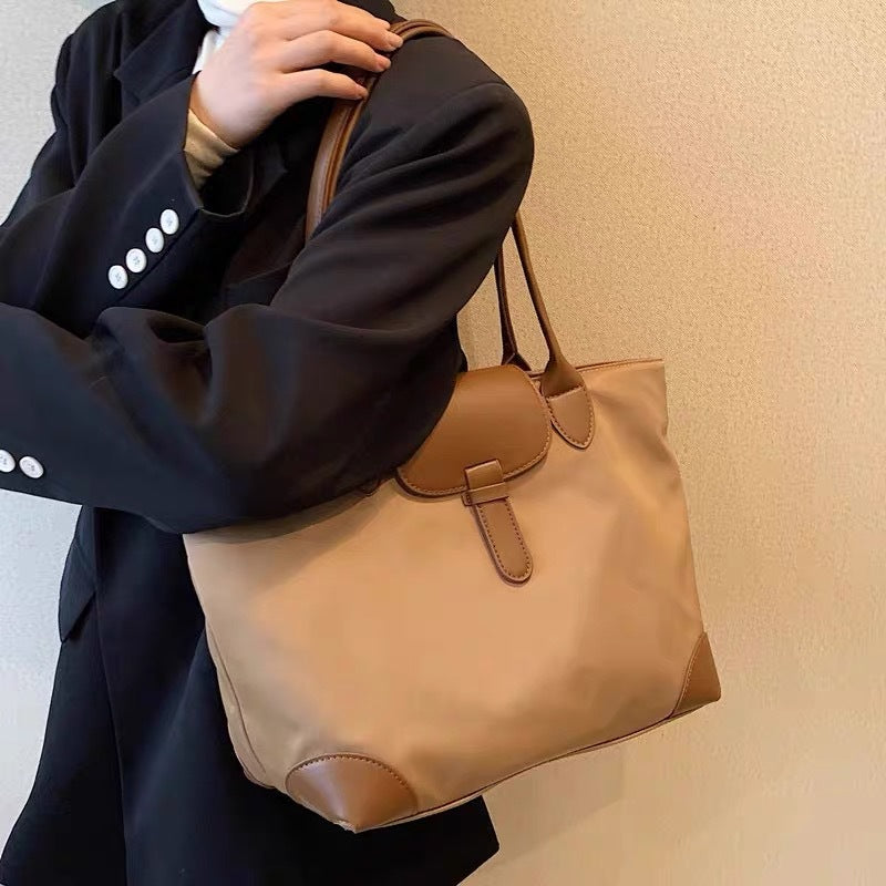 Women's Large Capacity Commuting Class Nylon Cloth Tote Bags