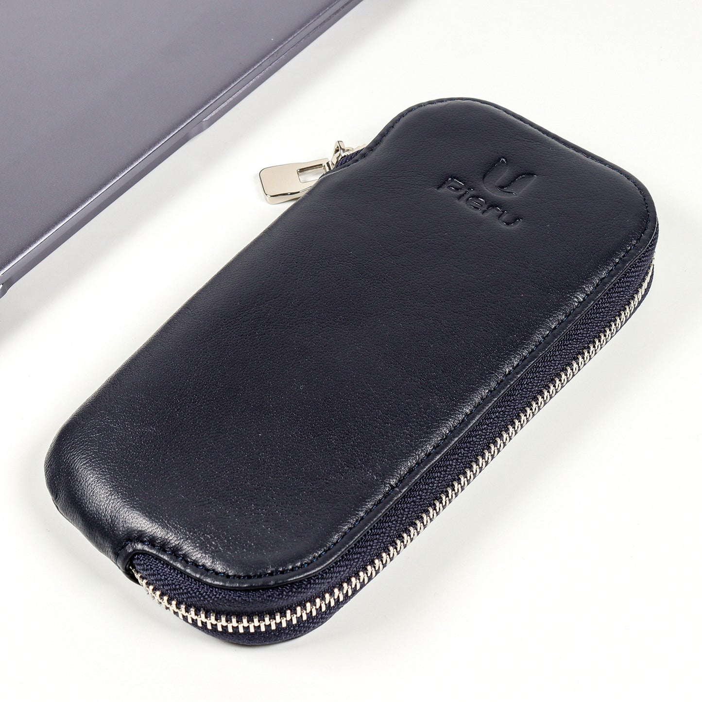 Women's Top Layer Leather Simple Zipper Mobile Phone Bags