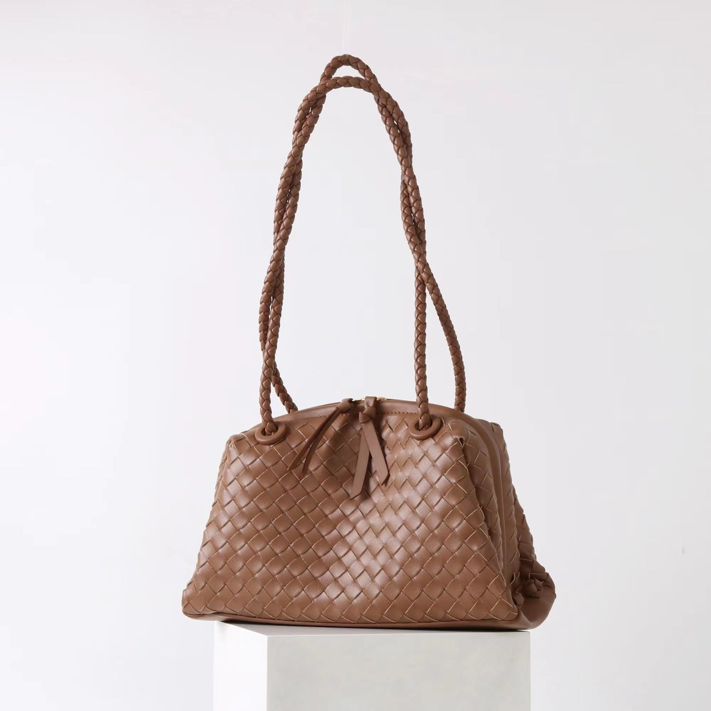 Women's Woven Pillow Light Luxury Minority High-grade Handbags