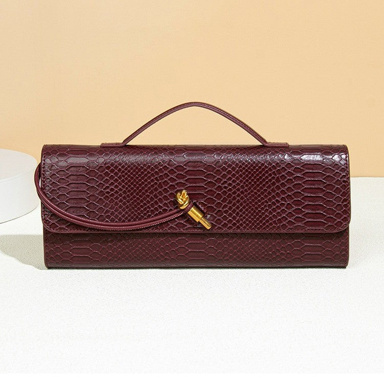 Women's Pattern Hand-woven Fashion Sense Niche Dinner Bags