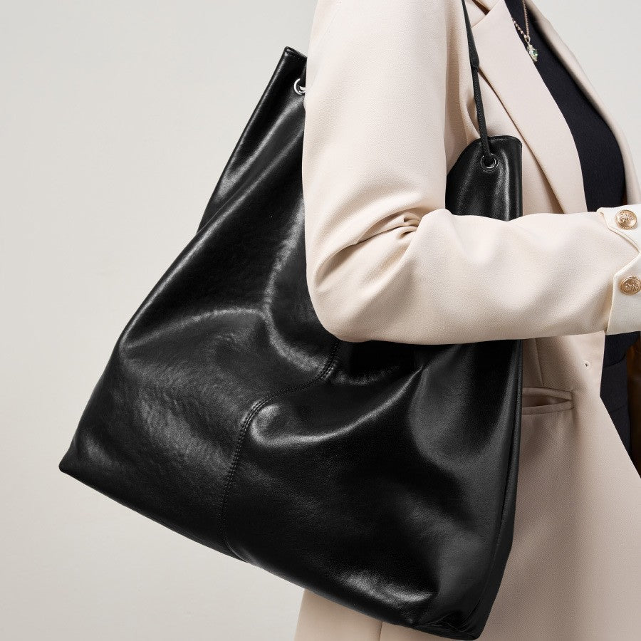 Women's Textured Underarm Vegetable Tanning Leather Crossbody Bags