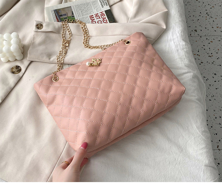 Fashion Diamond Embroidered Personalized Crown Hardware Handbags