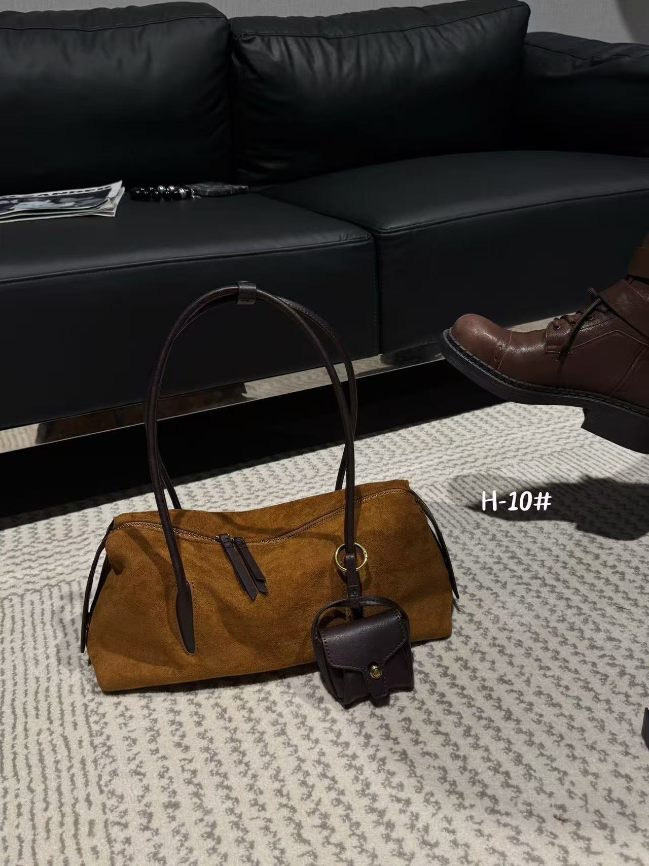 Women's High-grade Retro Suede Large Capacity Underarm Bags