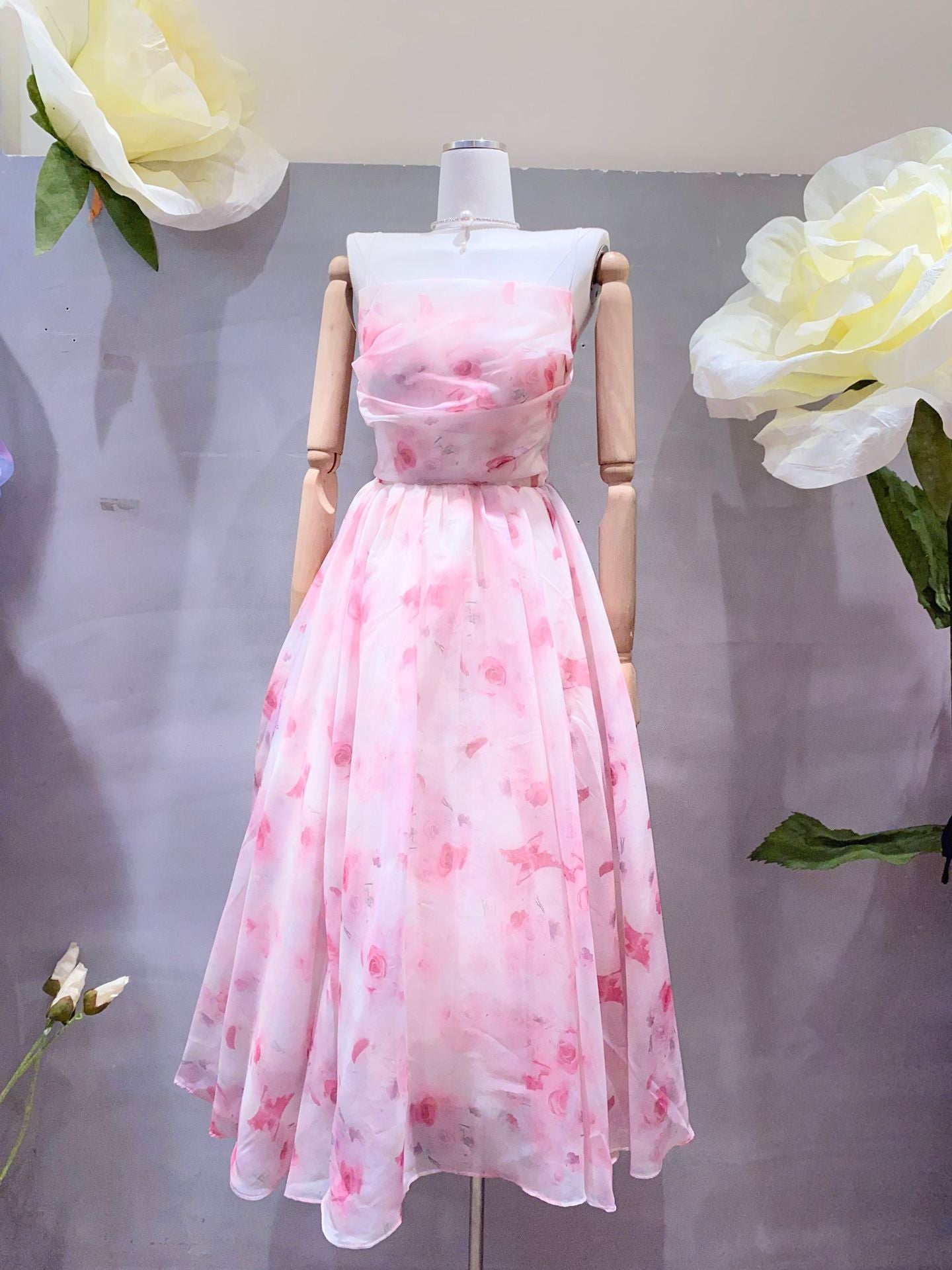 Korean Style Sleeveless Floral Cake Dress Dresses